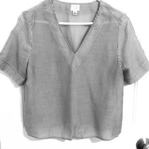 Ladies lightweight summer v neck blouse